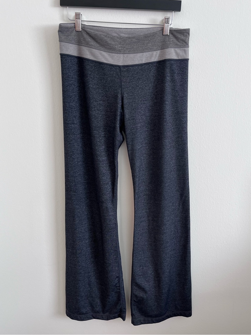 Lululemon Y2K Flare Groove Pant 32" Grey fold over roll down waistband Sz10
